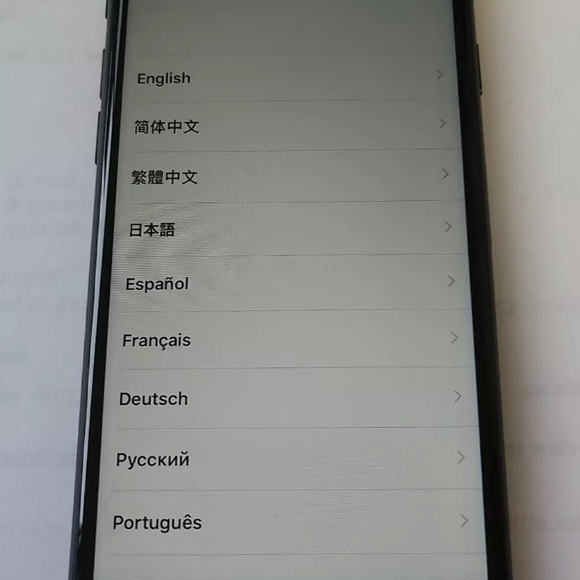 iPhone 7 32 gb T-Mobile - Picture 2 of 8